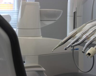 Behandlungsstuhl in Ihrer Zahnarztpraxis in Bremen